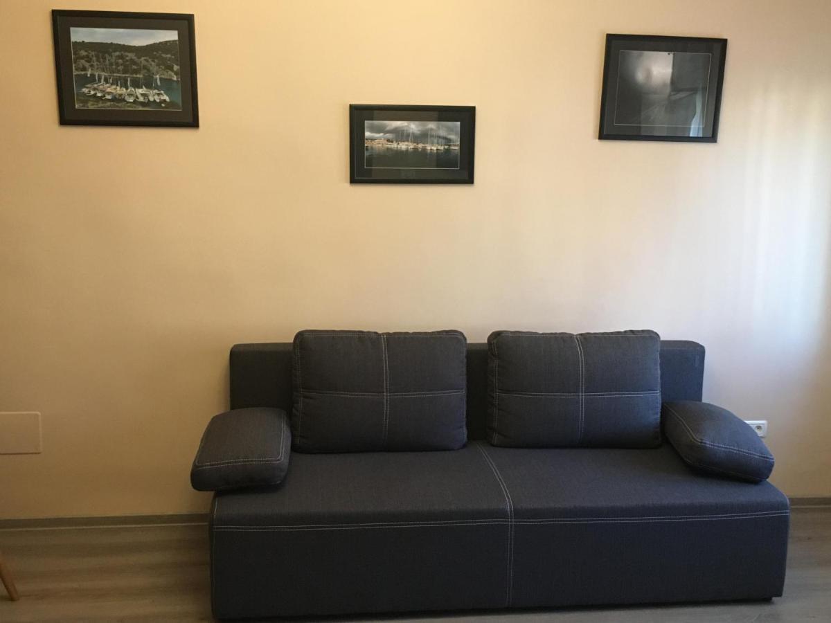 Milan House Apartman Arad Kültér fotó