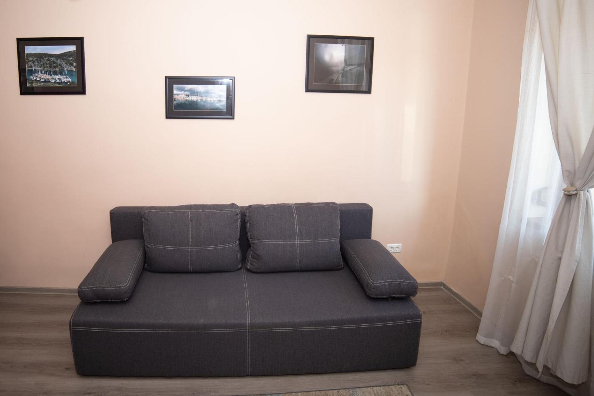 Milan House Apartman Arad Kültér fotó