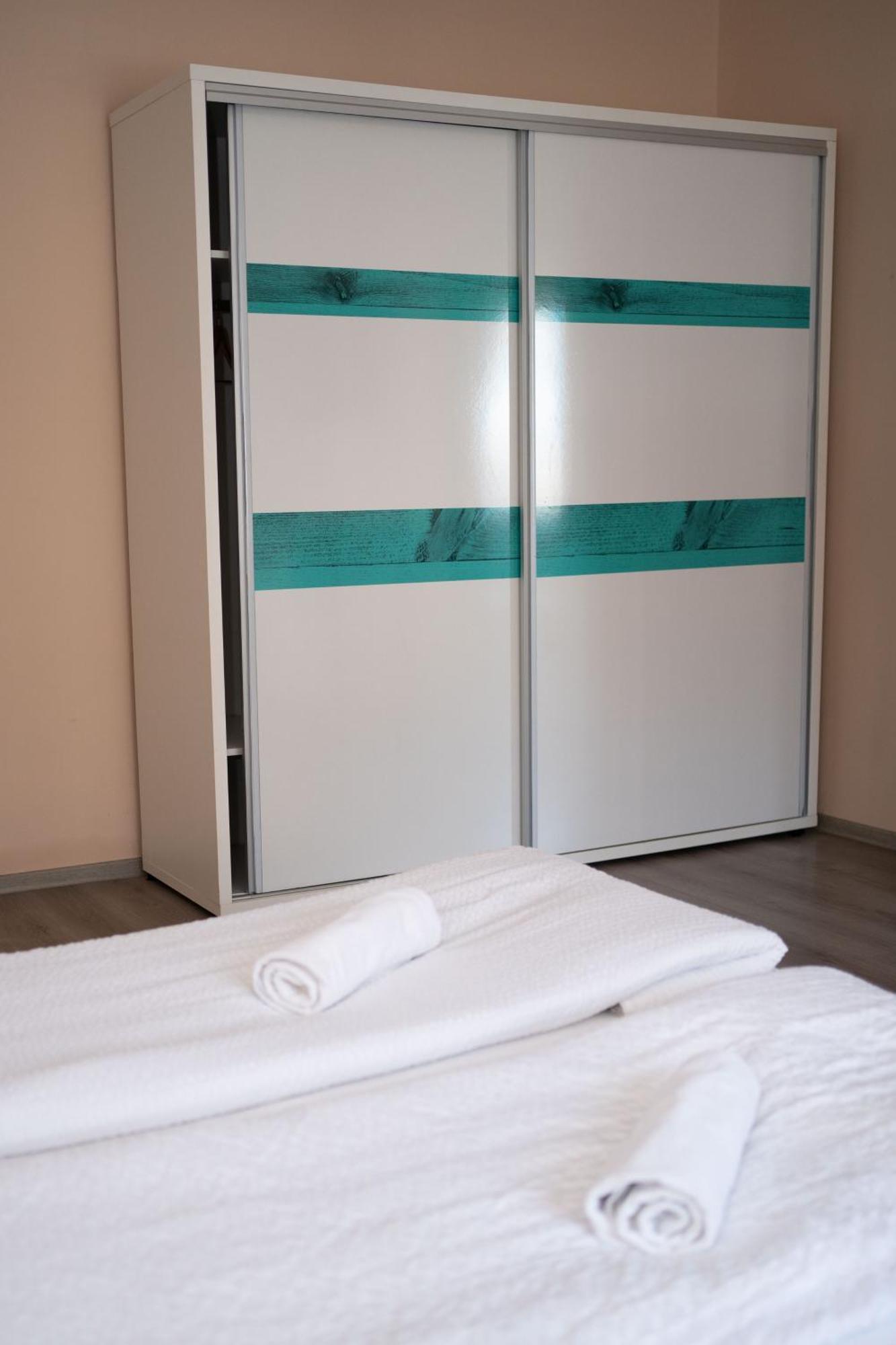 Milan House Apartman Arad Kültér fotó